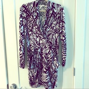 BCBGeneration Long Sleeve Abstract Printed Draped Bodycon Mini Dress EUC Size M